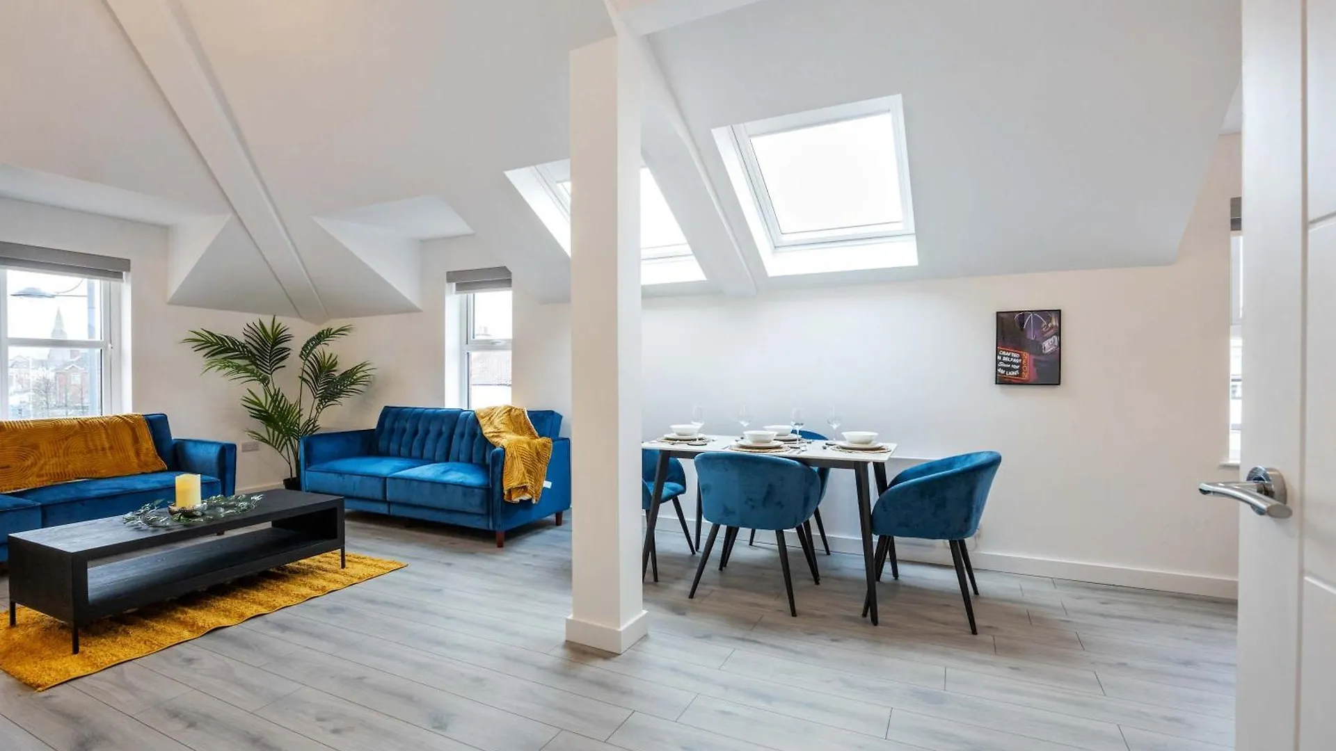 Unique 1 Bed Penthouse In East Village, Belfast - Walk To City Centre, Roof Terrace